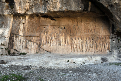 سنگ نگاره شماره دو شاپور یکم 