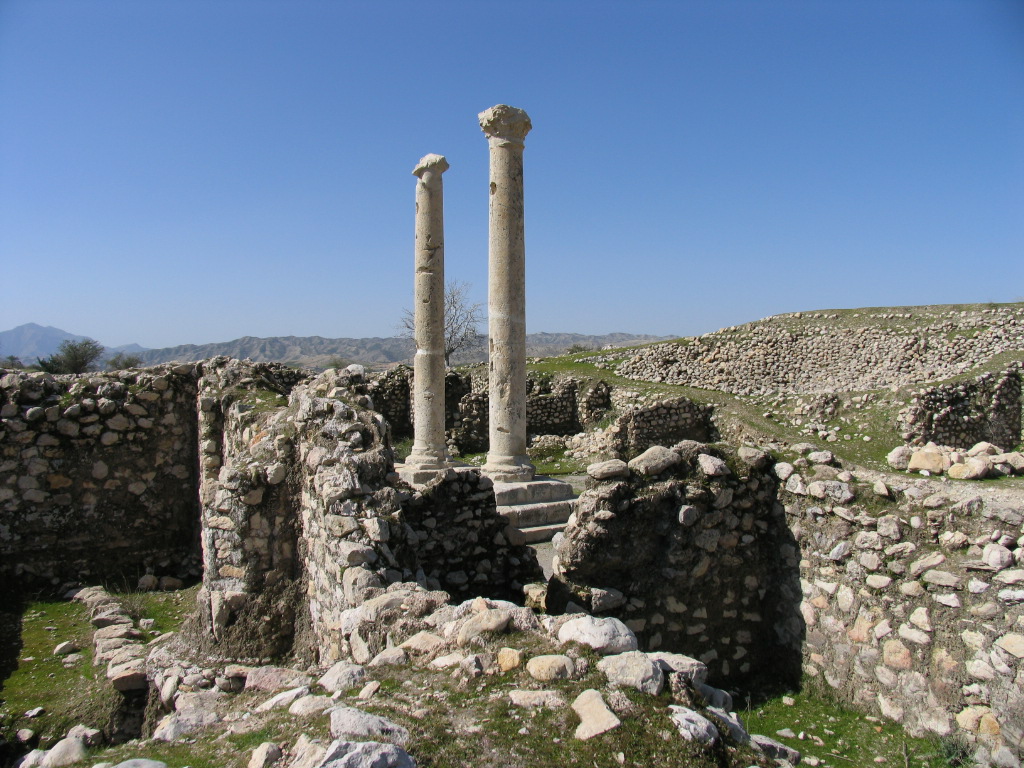 ستونهای یادبود